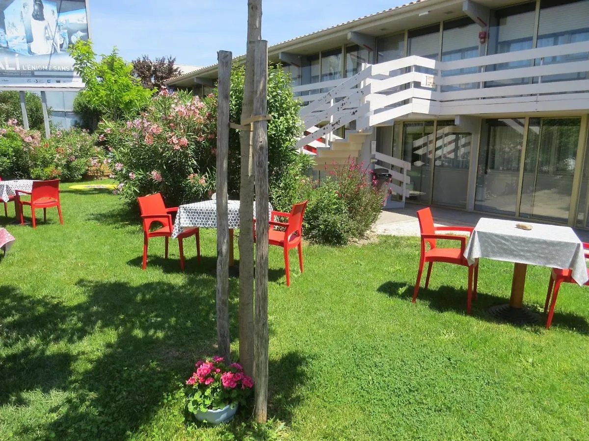 Hotel Kyriad Cap Sud Avignon 3*,  France