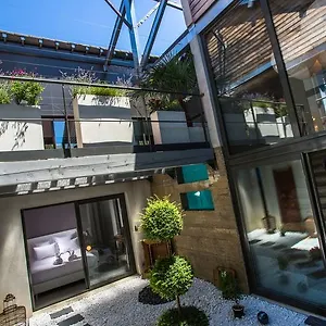 Be Loft Pool & Bed & Breakfast Avignon